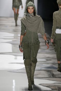 Sci Fi Costumes, Dystopian Cyberpunk, Ethereal Dramatic, Sci Fi Costume, Military Chic, Latest Summer Fashion, Greg Lauren, Disney Couture, Arte Punk