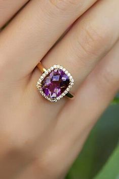 Bridesmaids Purple, Purple Engagement Rings, Rings Indian, Engagement Ring Trends, Purple Stone Ring, Amethyst Rings, Cheap Diamond Rings, Purple Rings, Trending Engagement Rings