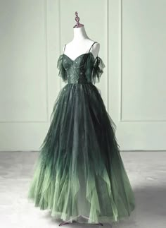 Formal Dress Green, Prom Dress Green, Green Gradient, Color Rush, Pink Homecoming Dress, Long Formal Dress, Prom Dress Inspiration