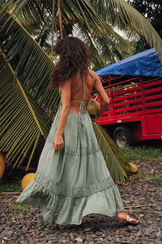 Pretty Summer Outfits, Bohemian Maxi Dresses, Flowy Summer Dresses, Backless Midi Dress, Bohemian Maxi, Sea Spray, Bohemian Maxi Dress, Open Back Dresses, Western Dresses