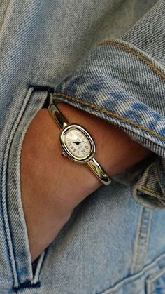 Vintage Watches Aesthetic, Vintage Jewellery Aesthetic, Body Chains, Dope Jewelry, Classy Jewelry, Funky Jewelry, Jewelry Lookbook, Classic Watches, Jewelry Style