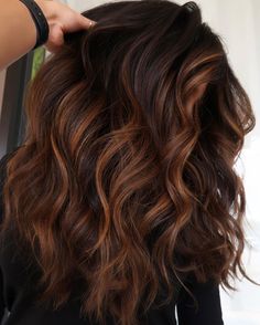 The 30 Cutest and Trendiest Caramel Balayage Ideas for 2024 Mahogany With Caramel Highlights, Caramel Copper Hair, Medium Balayage Hair, Balayage Straight Hair, Black Hair Balayage, Bronde Balayage, Brunette Balayage Hair