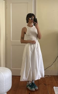 Lisbon Fashion Spring, Long White Dress Outfit Casual, Summer Dress Outfits 2024, Swiss Summer Outfit, Spring And Summer Outfits 2024, Mediterranean Outfits Summer, Eyelet Skirt Outfit, Italy Spring Outfits, Philippines Outfits