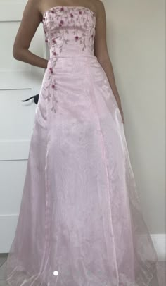 Fairy Inspired Prom Dress, Dark Purple Elegant Dress, Ballet Core Prom Dress, Vintage Coquette Dress, Pink 90s Dress, Prom Dresses Coquette, Prom Dress 90s Style, Coquette Formal Dress, 2000s Prom Dress Vintage