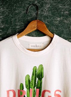 the "drugs" tee – imogene + willie Tees Outfit, Nashville Shopping, Imogene Willie, Women Tshirts, Selvage Denim, Music Tees, Dream Outfits, Perfect Jeans, Pink Lily