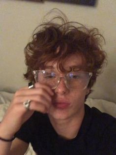 Ginger Guy Aesthetic, Ginger Hair Guy, Ginger Boy Aesthetic, Ginger Teen, Bambi Aesthetic, Curly Ginger Hair, Ginger Guy, Red Head Boy, Ginger Hair Men