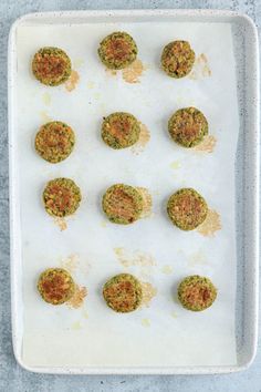 This easy falafel recipe can be made in the air fryer or baked in the oven. Using canned chickpeas saves a lot of time and effort yet the falafel patties come out soft and fluffy inside, crispy on the outside and super flavorful. They are great in wraps, pitas, salads and bowls. Air Fryer Falafel Recipe, Easy Falafel Recipe, Air Fryer Falafel, Falafel Patties, Easy Falafel, Falafel Recipe Easy, Falafel Recipe, Easy Air Fryer, Interesting Food