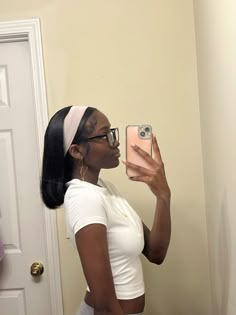 Headband Straight Hair Black Women, Headband Silk Press, Silk Press Headband, Cute Head Band Hairstyles, Cute Hairstyles For Short Relaxed Hair, Silk Press With Headband, Pink Headband Hairstyles, Hairstyles With Headbands Black Women, Headband Natural Hairstyles