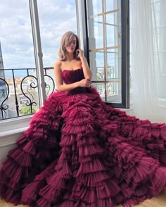 Viserys And Alicent, Creating A Book, Queen Of Dragons, Ruffle Gown, Daemon Targaryen, Rose Love, Youngest Daughter, Tulle Evening Dress, Evening Dress Fashion