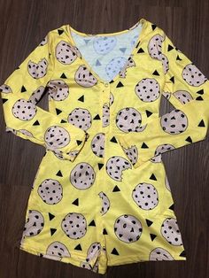 Trendy Fitted Sleepwear For Pajama Party, Trendy Fitted Sleepwear, Casual Yellow Fitted Sleepwear, Yellow Fitted Casual Sleepwear, Striper Outfits, Womens Onesie, Matching Outfits Best Friend, Cute Pajama, Cute Nike Outfits