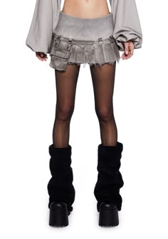 base Styling A Micro Skirt, Fleece Mini Skirt, Boot Poses, Fur Trim Skirt, Acubi Core, Asian Y2k, Detachable Pocket, Music Videos Ideas, Cargo Skirt Outfit