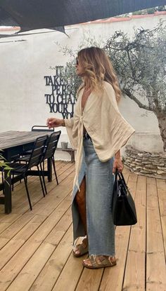 Arizona Fashion Outfits, Skirt Outfits Denim, Stile Hippie Chic, Outfits Fall 2022, Skirt Fall Outfits, Look Hippie Chic, Looks Hippie, Maxi Skirt Fall, Home Wear Women Summer