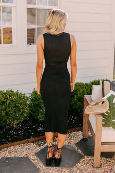 - Stroll through the city in this chic dress! - Unlined knit material with a ribbed texture - A v-cut neckline - A sleeveless cut - A figure flattering silhouette that ends in a midi length hemline Measurements S : Bust 26", Hip 26", Length 46.5", Waist 22". M : Bust 28", Hip 28", Length 47", Waist 24". L : Bust 30", Hip 30", Length 47.5", Waist 26". Ribbed Texture, V Cut, V Cuts, Knitting Materials, Chic Dress, Midi Length, Manhattan, The City, Texture