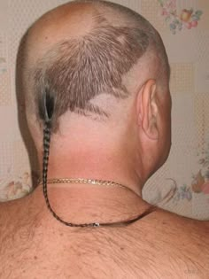 Rat Tail Haircut, Rat Tails, My New Haircut, Walmart Funny, Rat Tail, Corte De Cabelo Masculino, New Haircuts, Guy Pictures, Shaved Hair