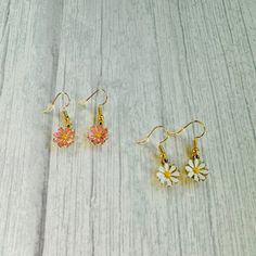 This simple, cute and lightweight earring is great for everyday wear, also it is a perfect gift for the person loves yummy flowers 📌 You will receive one pair of the earring  📌 Each pair of earrings come with clear silicone backs  📌 Color of the earring cards & packing bags varies pending what I have in stock! 📌All order will be shipped within 1-3 business days of purchase  📌All order are handing with great care and checked thoroughly before it is shipped to you  ❗️ENJOY FREE STANDARD DOMES Cute Gold Flower-shaped Earrings, Cute Flower Shaped Hypoallergenic Earrings, Cute Hypoallergenic Flower-shaped Earrings, Cute Flower-shaped Earrings With Ear Wire, Everyday Drop Flower Earrings For Pierced Ears, Cute Pierced Drop Earrings, Cute Drop Earrings For Pierced Ears, Cute Hypoallergenic Metal Earrings, Cute Everyday Flower Shaped Earrings