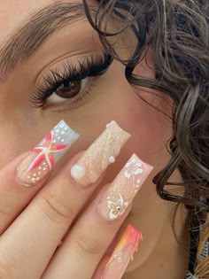 Beach Nails Designs Acrylic, Summer Ideas For Nails, Summer Inspired Nails Acrylic, Summer Nails Different Designs, Nail For The Beach, Sparkle Nail Art Designs, Summer Gel X Nails Square, Cool Nail Inspo Summer, Cute Summer Nails Designs Beach