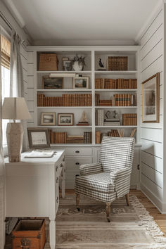 home office, work from home office, small home office, home office decor Desk At Top Of Stairs, Small Office Study Room Ideas, Secret Home Ideas, Home Office With Lots Of Storage, Home Office Country Style, Tiny Office Nook, Tiny Study Room Ideas, New England Office, Entryway Office Ideas