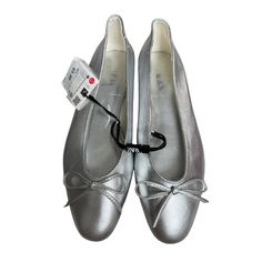 Brand New Zara Silver Lather Ballet Flats. Never Been Worn. Tags On. Silver Ballet Flats, Zara Shoes, Flat Shoes Women, Loafer Flats, Ballet Flats, Loafers, Ballet, Zara, Size 6