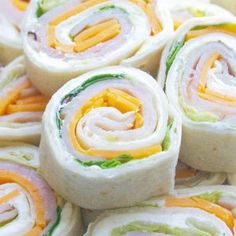 there are many rolls that have been made to look like they're rolled up