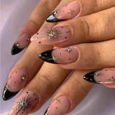 Super Cute And Stylish Ships In 5-10 Business Days Black French Nails, Easy Nails, Black Nail, Nail Forms, Stil Elegant, New Year's Nails, Birthday Nails, Dream Nails, Pretty Acrylic Nails