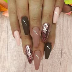 Hand made press on nails with durable gloss gel sealed overlay. THESE ARE VERY STRONG AND WILL NOT BEND. Includes 10 nails, 2 of each size. If you choose custom size, shape or length, list your sizes (thumb to pinky) in the personalize box Small: 2, 7, 5, 6, 8 Medium: 1, 6, 4, 5, 7 Large: 0, 5, 3, 4, 6 Unsure of your sizes? Order a SIZING KIT first. https://www.etsy.com/listing/936299394/jingle-nail-sizing-kit Or order a wearable sample sizing set to try Jinglenail Press-ons https://www.etsy.com Nails 2017, Fall Nail Art Designs, Fall Nail Art, Dip Powder Nails, Hot Nails, Nails Toes, Nail It