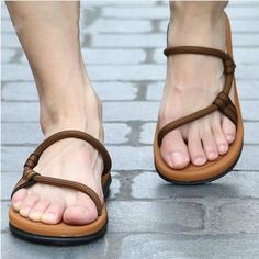 update.23.05 Beach Flats, Summer Slippers Sandals, Casual Summer Slippers, Mens Beach Shoes, Shoes Slides, Shoes Flip Flops, Nice Sandals, Men Sandals, Mens Leather Sandals