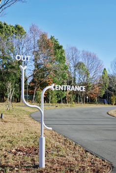 (2) Tumblr Totem Signage, Display Exhibition, Way Finding, Window Display Design, Wayfinding Signage, Street Furniture, Make Friends, Signage Design, Display Design