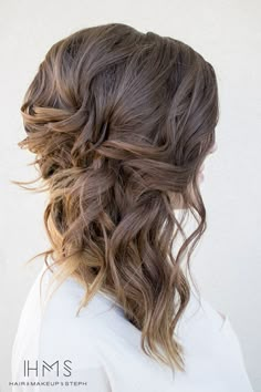 Bridal hair Medium Length Hair Up, Wedding Hair Side, Winter Wedding Hair, Fall Wedding Hairstyles, Bridesmaid Hair Medium Length, Wedding Hairstyles Medium Length, Wedding Hair Ideas, Best Wedding Hairstyles