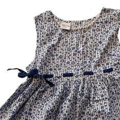 Vintage Disney Kids Sundress. Never Worn. New Without Tags. Excellent Condition. Children's Dresses, Blue Cotton Dress-up Dresses, Blue Cotton Dress For Dress-up, Blue Cotton Playwear Dress, Blue Sleeveless Playwear Dresses, Blue Cotton Dress For Playwear, Cute Blue Cotton Dress, Vintage Sundress, Baby Girl Frocks