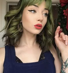 Arctic Fox Phantom Green, Gorgon Aesthetic, Green And Brown Hair, Moss Green Hair, Hair Color Green, Emerald Hair, Arctic Fox Hair Color, Mermaid Waves