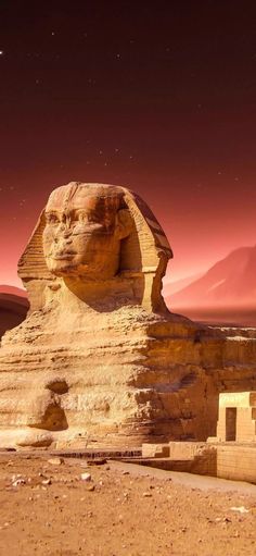 an image of the sphinx in the desert