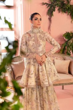 Short Frock With Sharara, Frock And Sharara, Frock With Sharara, Shirt And Sharara, Valima Dress, Small Frocks, Shaadi Outfits, Mukesh Work, Bridal Sharara