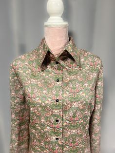 Liberty print woman's shirt 100% cotton Buttons I will process the order within 3-5 days Returns:  I'm unable to accept returns I'm afraid, however I am more than happy to answer all of your questions prior to your purchase. Please feel free to message me. Printed Button-up Office Shirt, Elegant Printed Blouse With Spread Collar, Silk Button-up Shirt With Floral Print, Printed Silk Button-up Shirt, Silk Long Sleeve Shirt With Floral Print, Silk Shirt With Floral Print And Long Sleeves, Green Silk Button-up Blouse, Classic Patterned Long Sleeve Shirt, Formal Spread Collar Printed Top