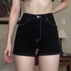 Item: Contrast Stitch Black And White Shorts, Nwt Brand: H&M Size: 6 (Model Is 5’8, 125 Lbs, Size 4) Original Price: Unknown From A Smoke/Pet Free Home And Is Freshly Washed/Cleaned/Disinfected #Smallbusiness #Shorts #Cute #Blackshorts #Trendy Stitch Black And White, 125 Lbs, Black And White Shorts, Shorts Cute, H&m Shorts, H&m Women, Contrast Stitch, Black Shorts, Women's Shorts