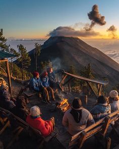 Volcano Hike, Guatemala Travel, Adventure Aesthetic, Active Volcano, Decoration Photo, Mountain Life, Base Camp, Gap Year, Future Travel