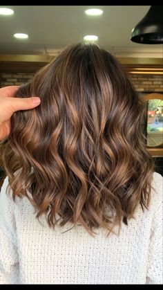 Brown Hair Looks, Brown Hair Inspo, Brunette Hair With Highlights, Brown Hair Balayage, Short Hair Balayage, Brown Hair With Highlights, Hair Color Balayage, Hair Routines