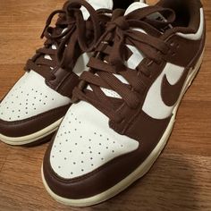 Nike 6.5 Sail/Cacao, Used Once For 5 Minutes And Realized It Was Too Big. Photographie Indie, Brown Trainers, Pretty Sneakers, Nike Brown, Adidas Spezial, Cute Nike Shoes, Cute Nike, Cute Nikes, Shoe Inspo