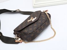 Bags with the best quality and the most reasonable prices for you. Bum Bag Outfit, Aloe Vera Benefits, Louis Vuitton Shoes Heels, Louie Vuitton, Monogram Outfit, Replica Louis Vuitton, Handbags Collection, Luxury Bags Collection, Louis Vuitton Crossbody