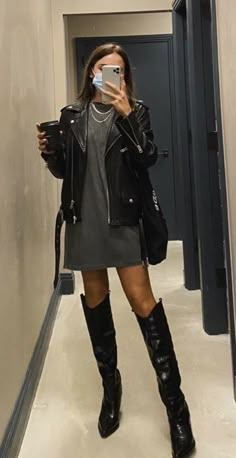 Old Dominion Concert Outfit Winter, Looks With Cowboy Boots, Talk Black Boots Outfit, Nee Years Eve Outfits, Aritzia Leather Pants Outfit, Concert Outfit Comfy, Leather And Lace Outfits, Modern Western Outfits Women, Bota Cowboy