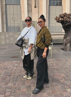 Mexico City Street Style, Modest Streetwear Fashion, Minimal Streetwear, Ellis Ross, Tracee Ellis Ross, Chill Fits, Effortlessly Chic Outfits, Classy Casual Outfits, Streetwear Fashion Women