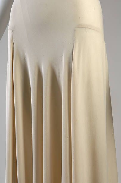 30s Dresses, Vintage Fashion 1930s, Chicago History Museum, Madeleine Vionnet, Chicago History, 1930s Fashion, فستان سهرة, Clothing Details, 1940s Fashion