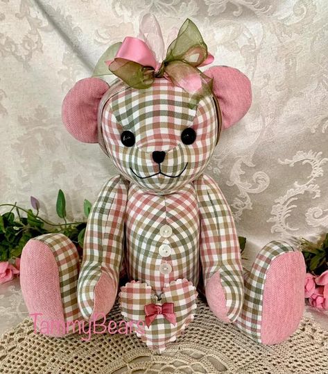 Custom Made Memory Bears from Your Loved Ones Clothing. - TammyBears T Shirt Teddy Bear Pattern, Sewing Memory Projects, Memorial Bear Pattern Free, Memory Bear Ideas, Small Memory Bears Pattern Free, Memory Animals From Clothes, Homemade Teddy Bears, Memory Bears Pattern Free Printable, Memory Gifts From Clothing