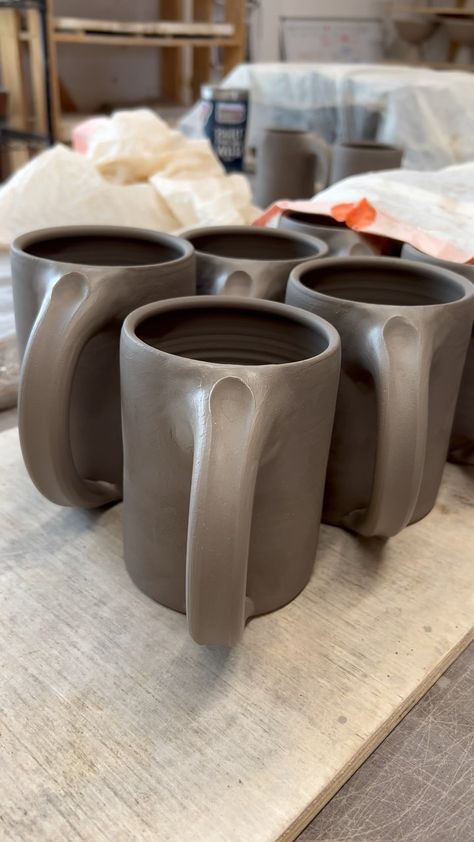 J A R S O F D U S T’s Instagram profile post: “#potteryhack Try pulling your handles directly off of a mug for a more consistent handle shape. Prepping lots of mugs for The Vault,…” Ceramics Handles Ideas, Handles Ceramic Mugs, Cup Handles Pottery, Mug Handles Pottery How To, Making Mug Handles Pottery, Clay Handles For Mugs, Pulled Handles Pottery, Fun Mug Handles, Pottery Cup Handles