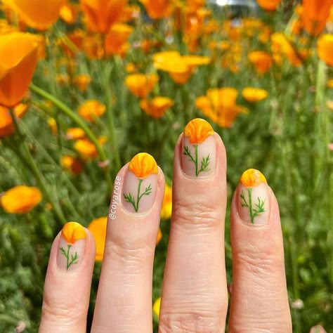 California Poppy Nails, Woodstock Nails, Granola Nails, Hippy Flower Nails, 70’s Nail Designs, 70s Orange Nails, Groovy Nails Flowers, California Nails, Sun Nails