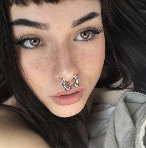 Septum Piercing Gauges, Gauged Septum Piercing, Punk Septum Piercing, 8 Gauge Septum, Stretched Septum Pincher, Stretched Septum Aesthetic, Huge Septum Piercing, Goth Septum Piercing, Stretched Septum 10g