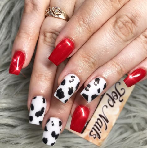 Cow Print Nails With Red, Red Nails With Cow Print, Red Western Nails Acrylic, Valentines Cow Print Nails, Red And Cow Print Nails, Cow Print Christmas Nails, Christmas Cow Print Nails, Yellow Cow Print Nails, Red Cow Nails