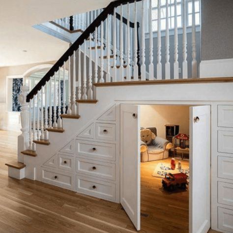 Secret Rooms and Hidden Spaces at Home - Home Square Pro Stair Nook, Closet Under Stairs, Stairs Renovation, Small Kids Room, Under Stairs Cupboard, Under The Stairs, Hidden Rooms, Decorative Ideas, Diy Stairs