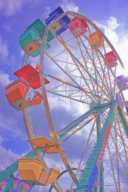 Amusement Park Outfit, Fair Rides, Abandoned Amusement Parks, Amusement Park Rides, Carnival Rides, Parc D'attraction, Chicago Photography, Fun Fair, State Fair