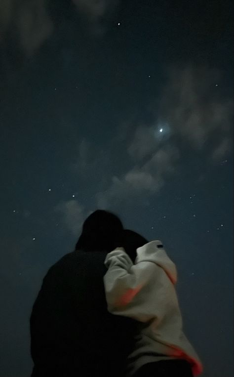 Night Sky Couple Under The Stars, Dark And Light Aesthetic Couple, Couple Under The Moonlight Aesthetic, Couple Moon Aesthetic, Late Night Couple Aesthetic, Night Love Aesthetic, Long Distance Couple Aesthetic, Silly Couple Aesthetic, Stargazing Couple