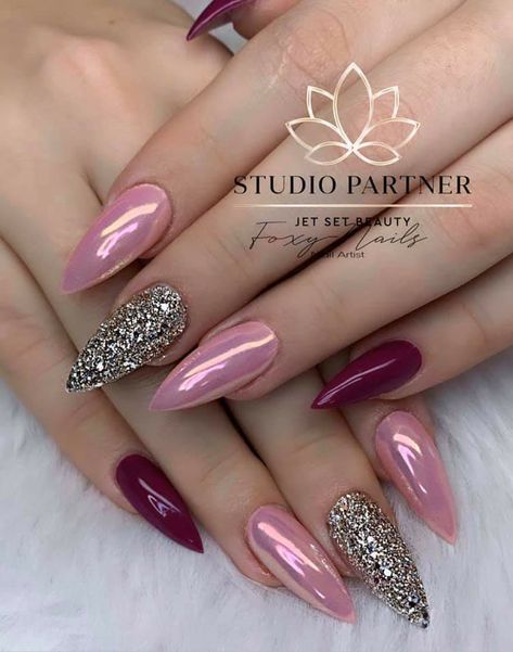 Pink Sparkly Nails Acrylic, Fuschia Pink Nails, Special Nails, Unghie Sfumate, Plaid Nails, Finger Nail Art, Fancy Nails Designs, Nail Art Designs Videos, Nail Designs Glitter